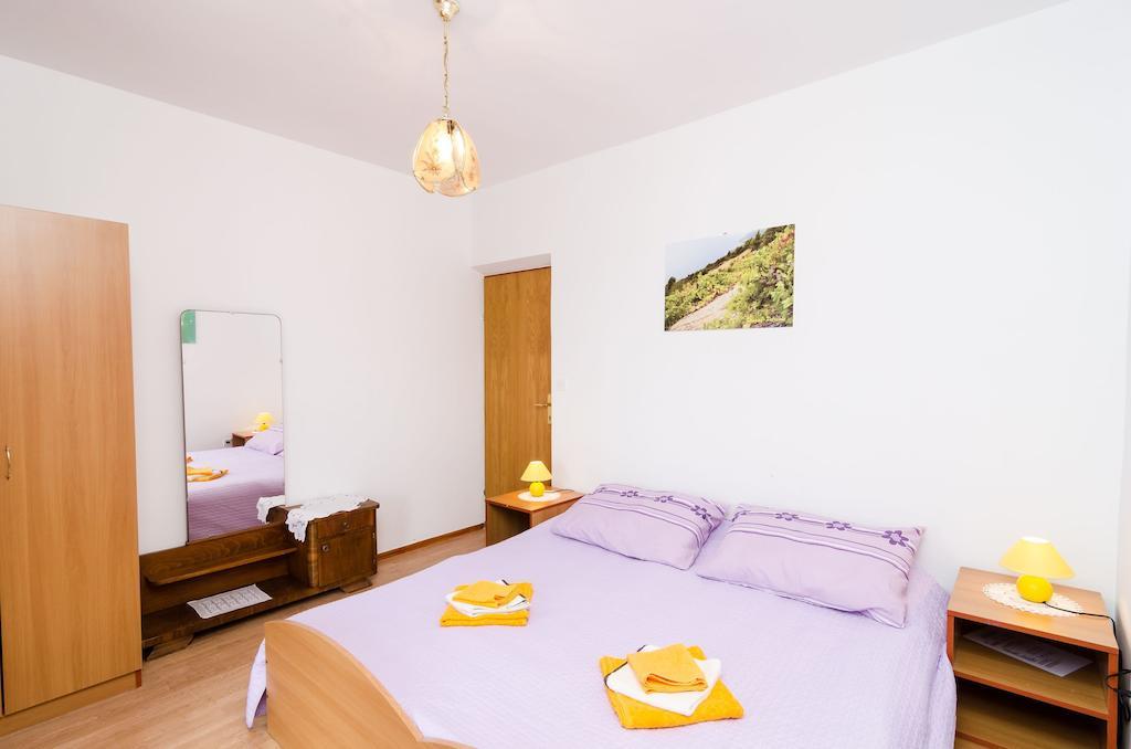 Guest House Kola Slano Rum bild